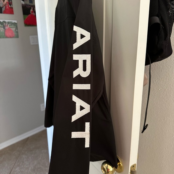 Ariat Black Zip-Front Performance Softshell Jacket - Picture 3 of 5